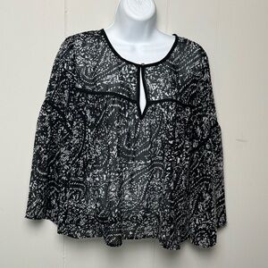 Lucky Brand Black/White Loose Fit Bell Sleeve Keyhole Neck Blouse Size S